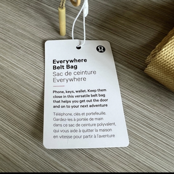 NWT 🍋 Lululemon 🍋Everywhere Belt Bag- Golden sand NWT Very Rare Color - Picture 8 of 10